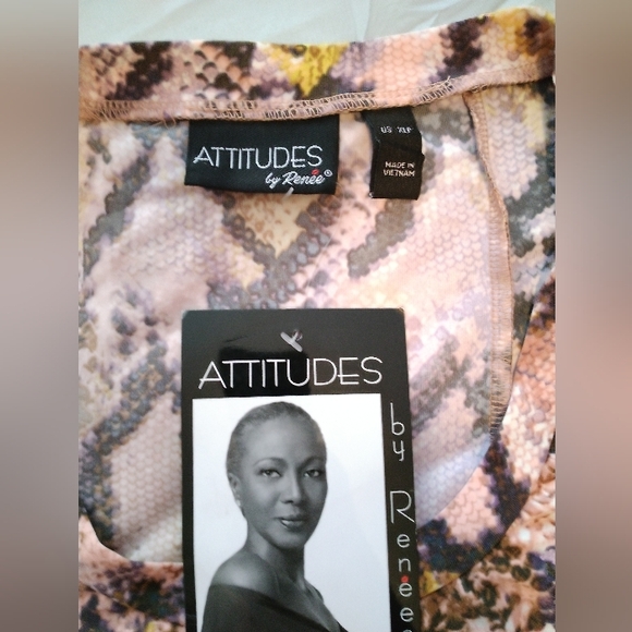 Animal Print Top - Picture 4 of 9